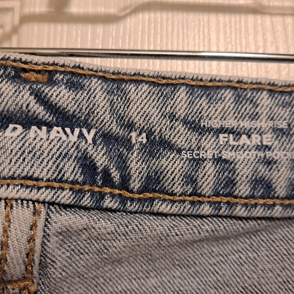 NWT Old Navy Higher High-Rise Flare Jeans Size 14 - Picture 5 of 6